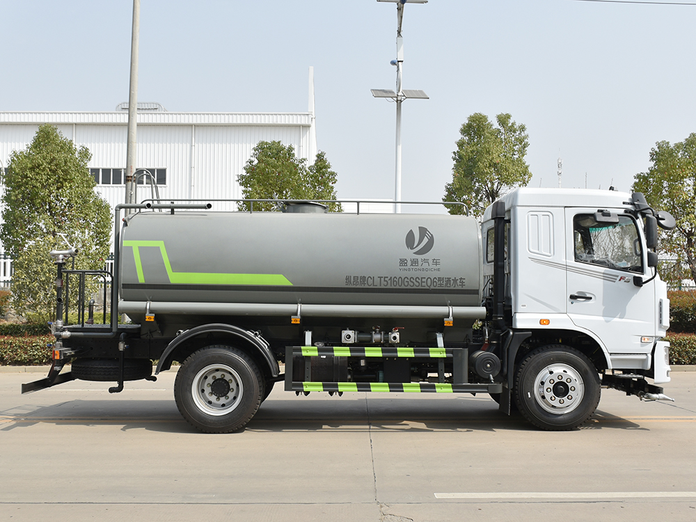 12方华神F5洒水车